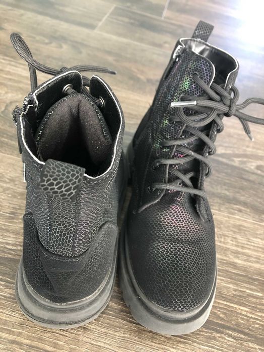 Buty dziewczęce, traperki.