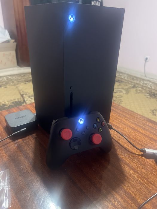 Продам XBOX series X 1tb