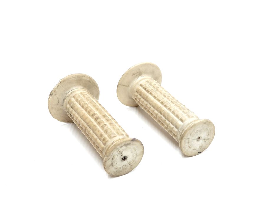 CHwyty Gripy kierownicy Romet Universal BMX Zenit Alka białe