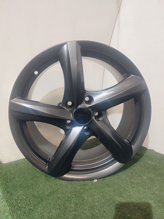 Felgi aluminiowe Advanti 5x112 et 40 7.5J 17" VW Seat Skoda Audi Merce