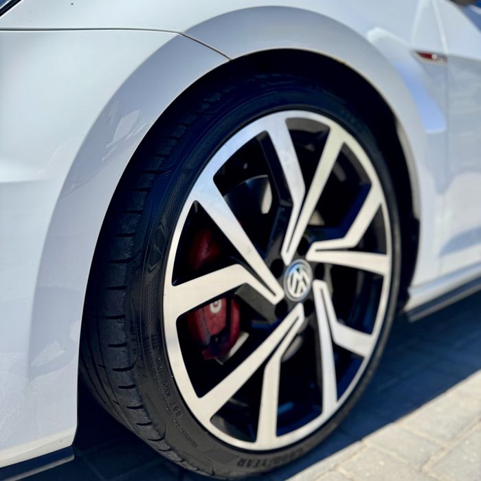 VW Golf 7 GTi Performance DESDE 269€ mês