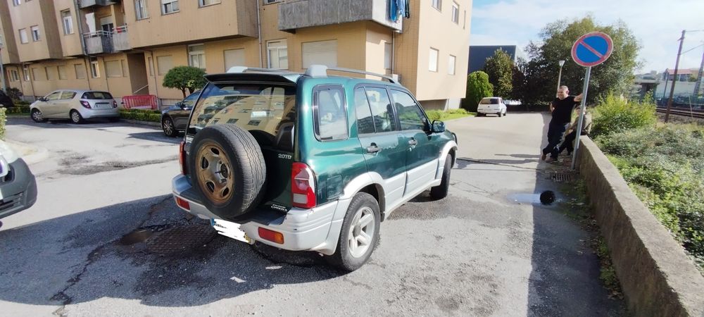 Suzuki Vitara 2.0TD motor mazda