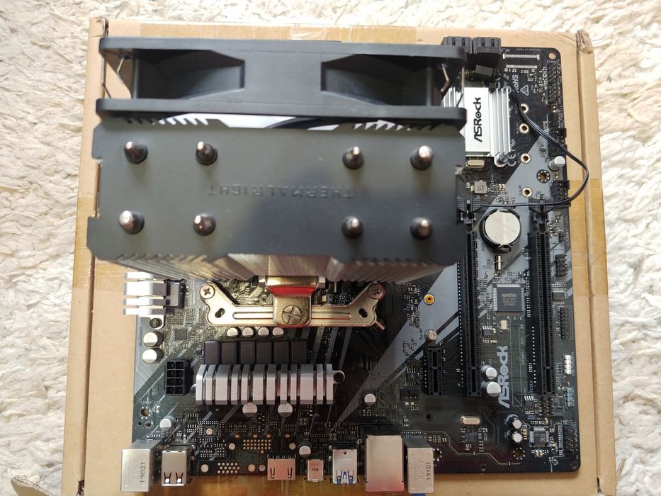 Asrock B450m Pro 4 Oem + Ryzen 5500 + Thermalright 120 Refined SE ARGB
