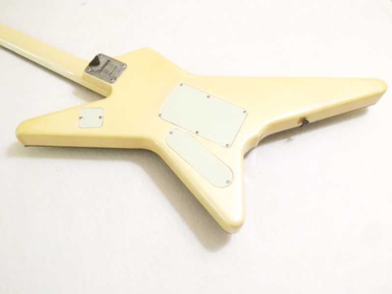 Guitarra IBANEZ Made in Japan de 1984 em bom estado de funcionamento