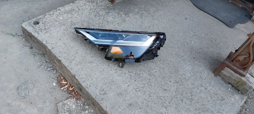 Audi Q8 USA фара передняя левая оптика ауди ку 8 Америка