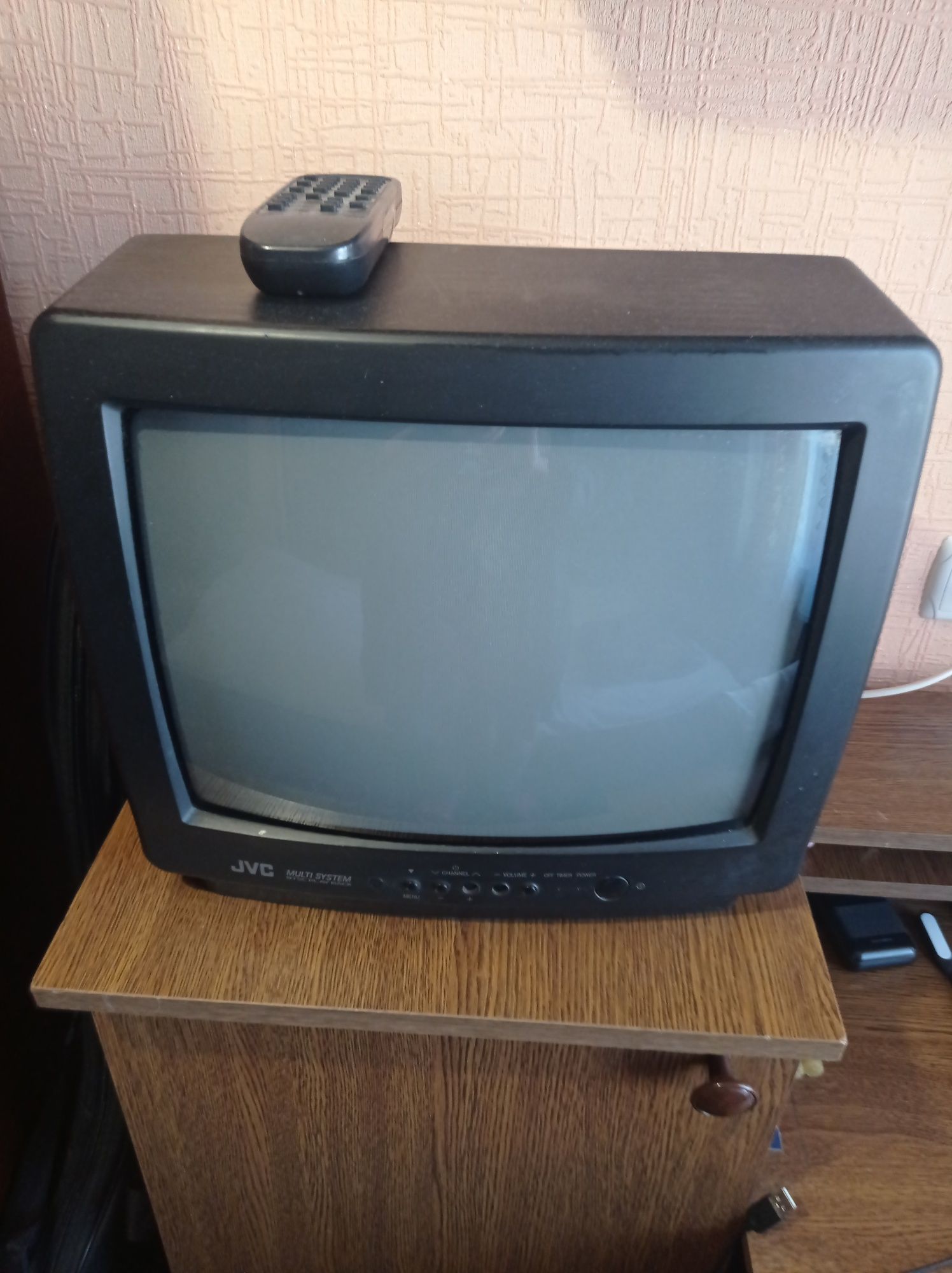 Телевизор JVC в идеальном рабочем состоянии