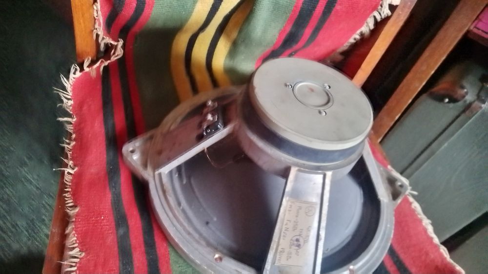 Динамики широкополосные 4А32В, 30ГД30.Нискочастотный 200 Ват