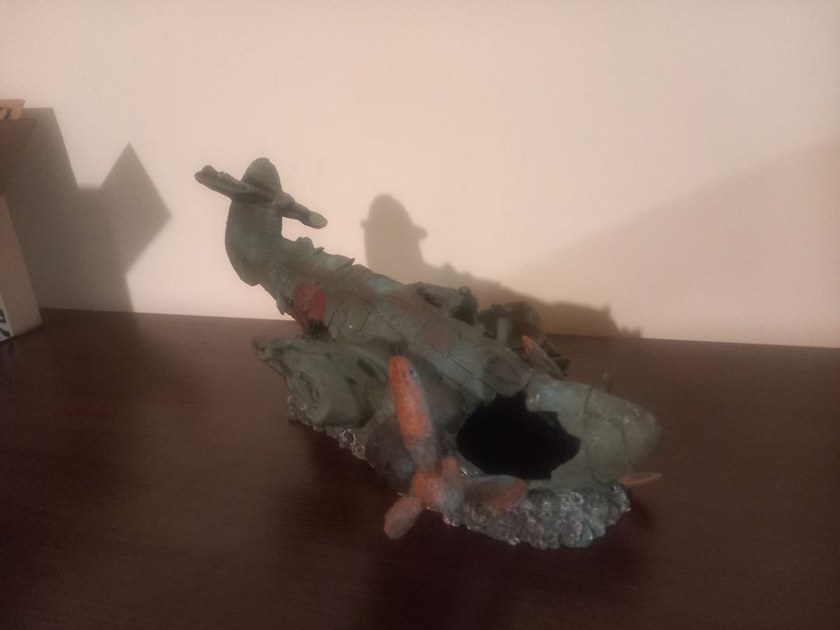 Wrak samolotu do akwarium