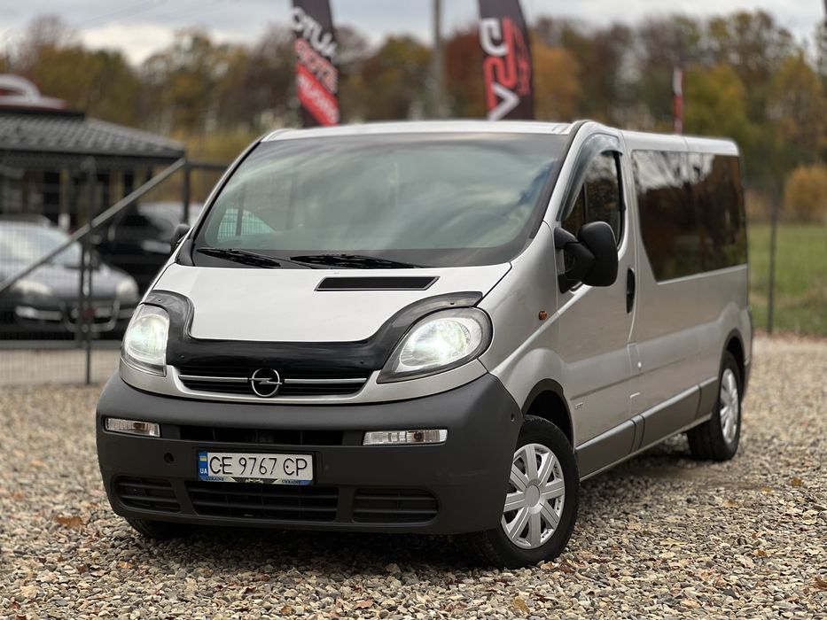 Продаю Віваро Довгий 2006 рік мотор зроблений весь салон перешитий!