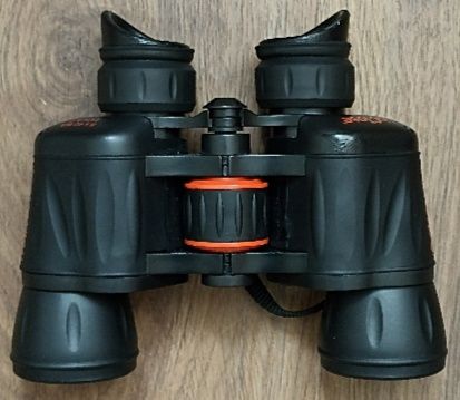 Біноклі Celestron UpClose 20x50 3.2° та 8х40 8.2°