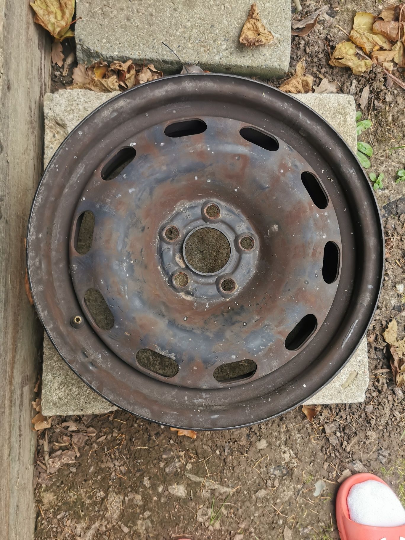 Felgi stalowe VW R15 5x100 dobry stann