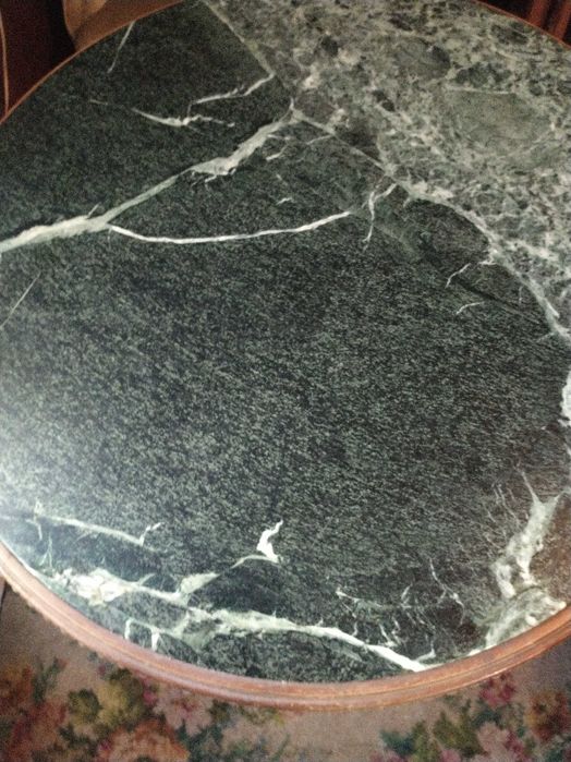 Okrągły stolik marmurowy wys. 60 cm, średn. 90 cm