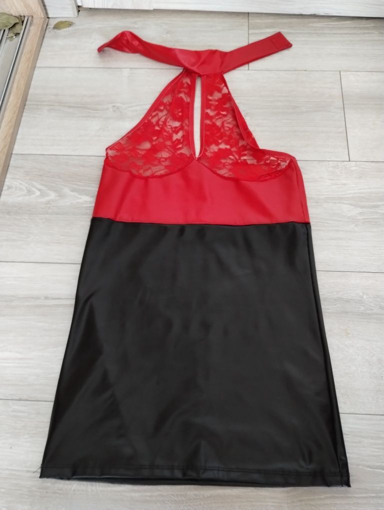Sexy sukienka lateksowa z koronką rozmiar 34