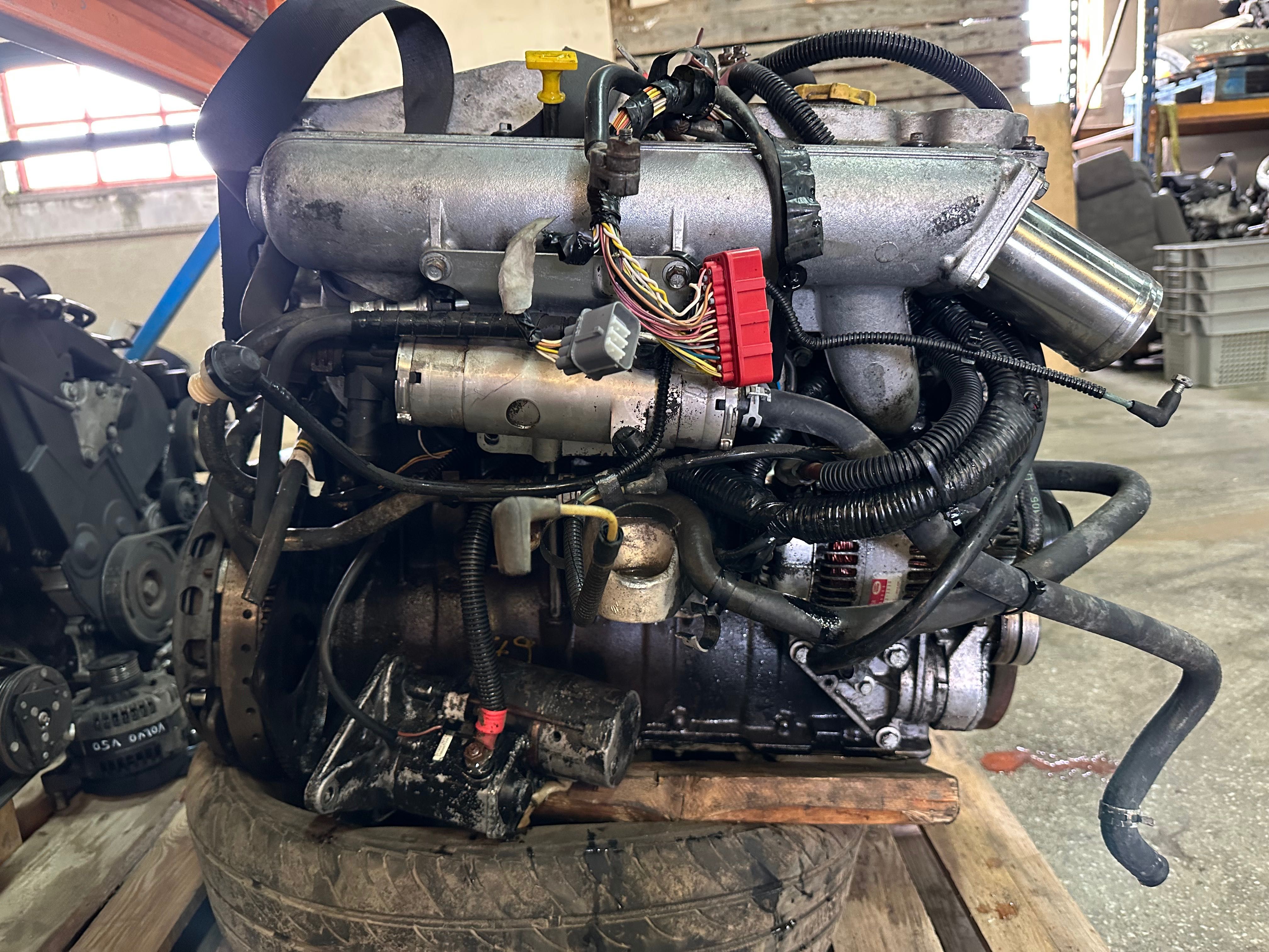 Motor Land Rover Discovery 2 L318 TD5 4x4