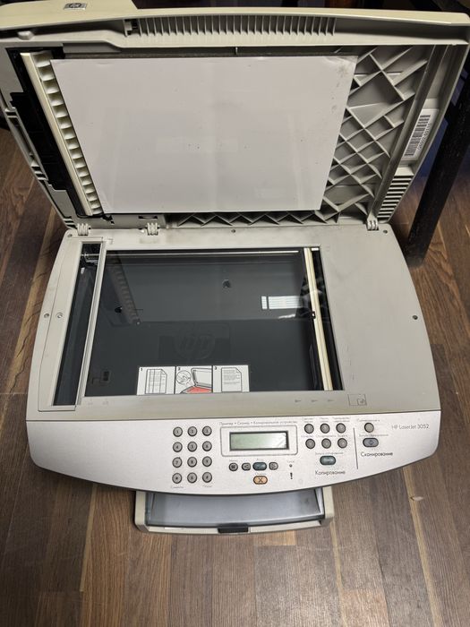 Продам принтер/ксерокс HP