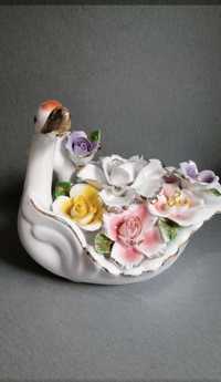 Фігурка декоративна "Лебідь з квітами"