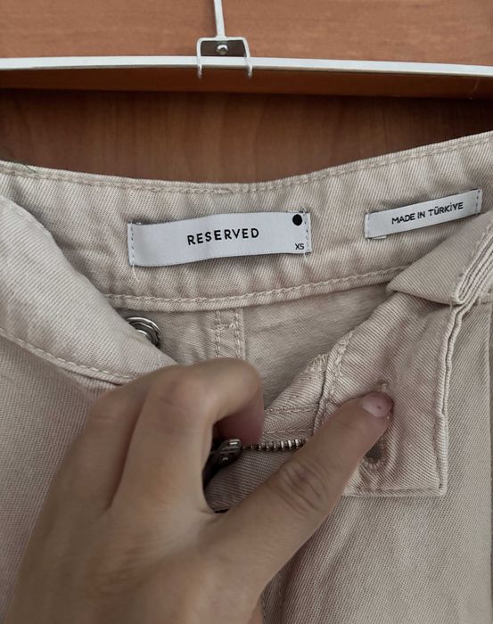 Reserved Szerokie spodnie z zaszewkami z wysokim stanem beżowe bawełna