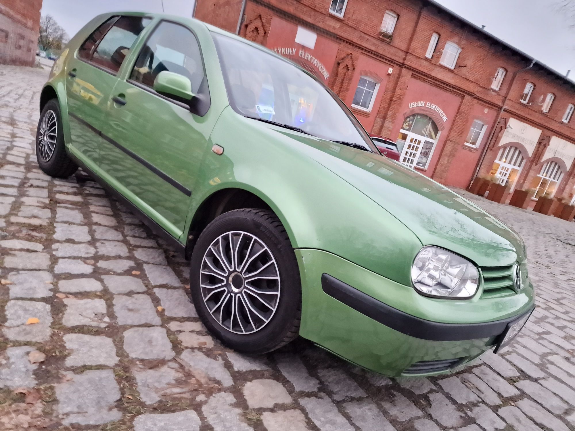 VW Golf IV 1.4 Benzyna, Tylko 130tys przebiegu!! Climatronic, Zimówki