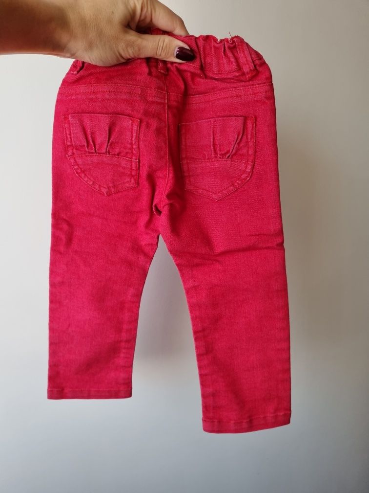 Czerwone jeansy spodnie 12-18M