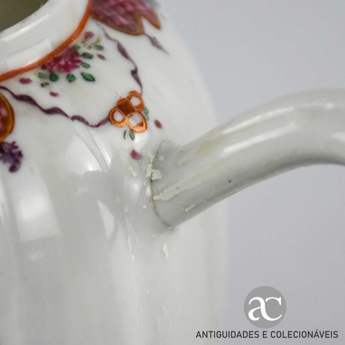 Bule Companhia das Índias, China, período Qianlong - séc. XVIII