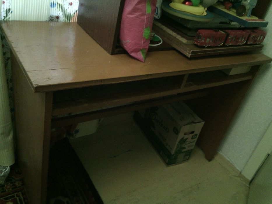 Стол. длина-120см.