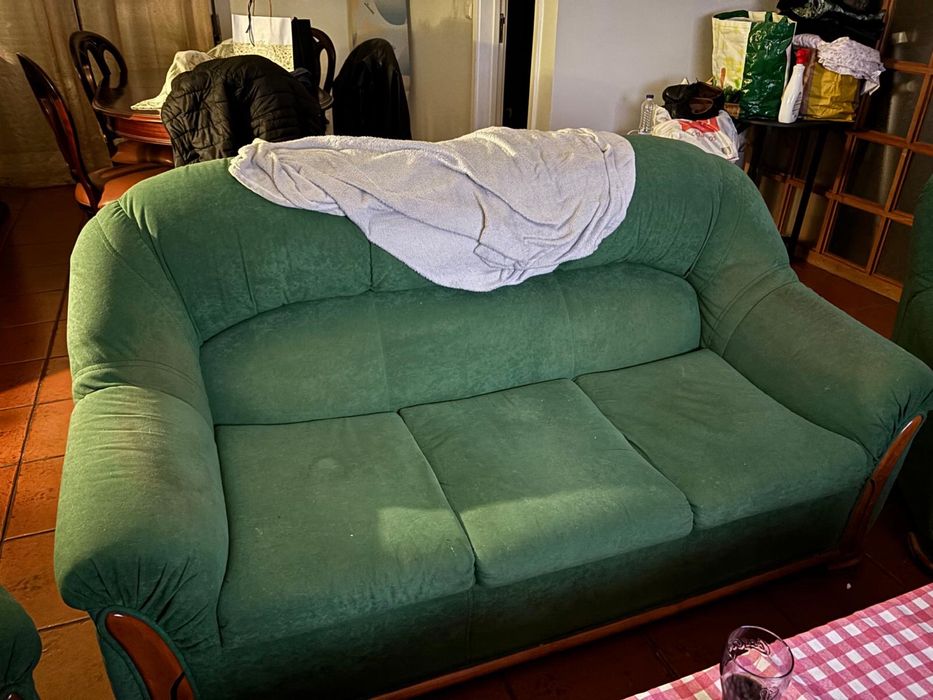 Sofa mais cadeiroes