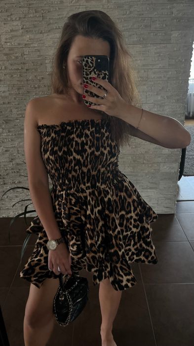 Сукня лео. Одягнена раз