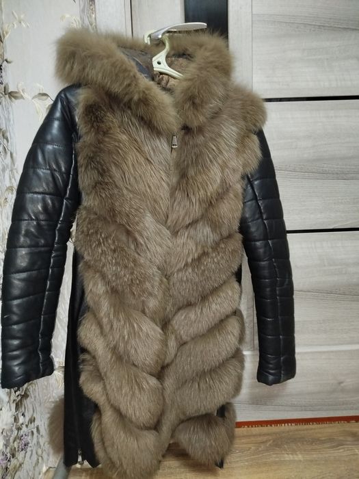 Шуба песець натуральна