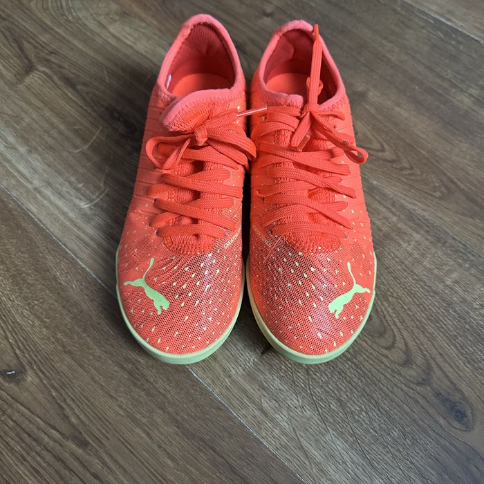 Buty sportowe PUMA 34 do piłki nożnej