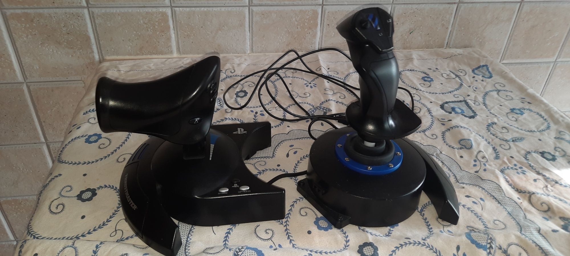 Thrustmaster Hotas 4