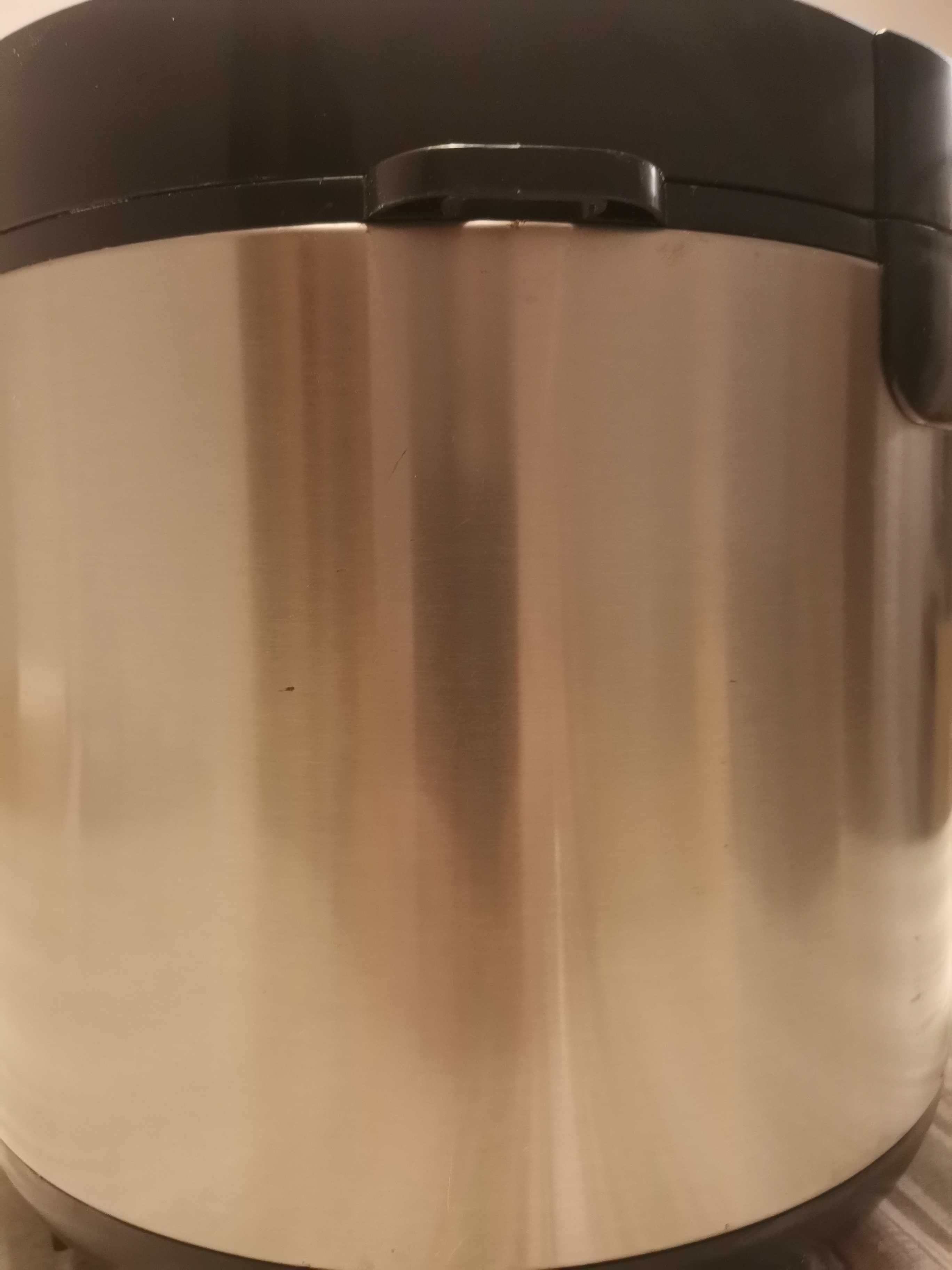 Panela Elétrica procura ndono