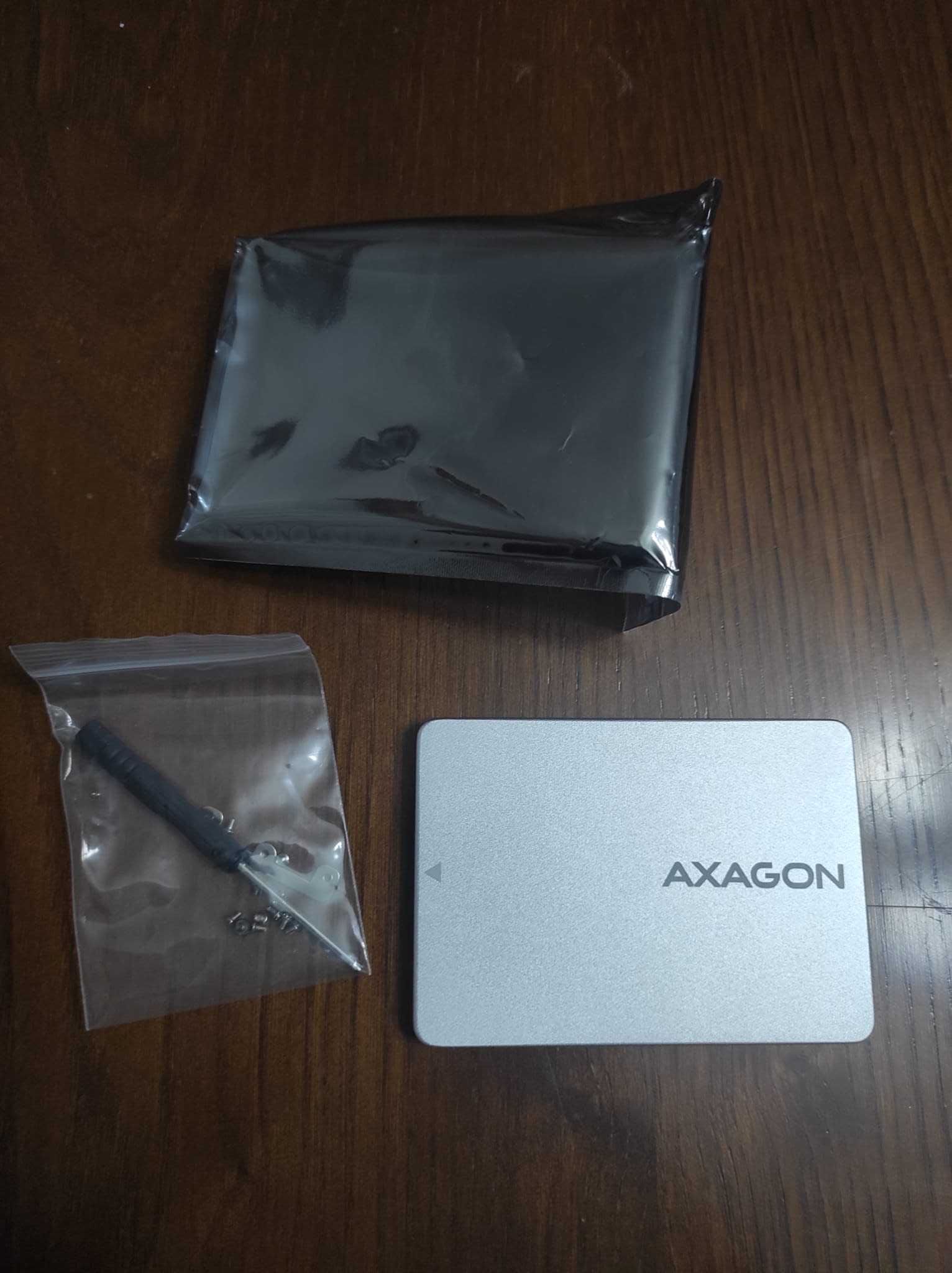 Caixa Interna AXAGON RSS-M2SD SATA 2.5" para NGFF M.2 SSD