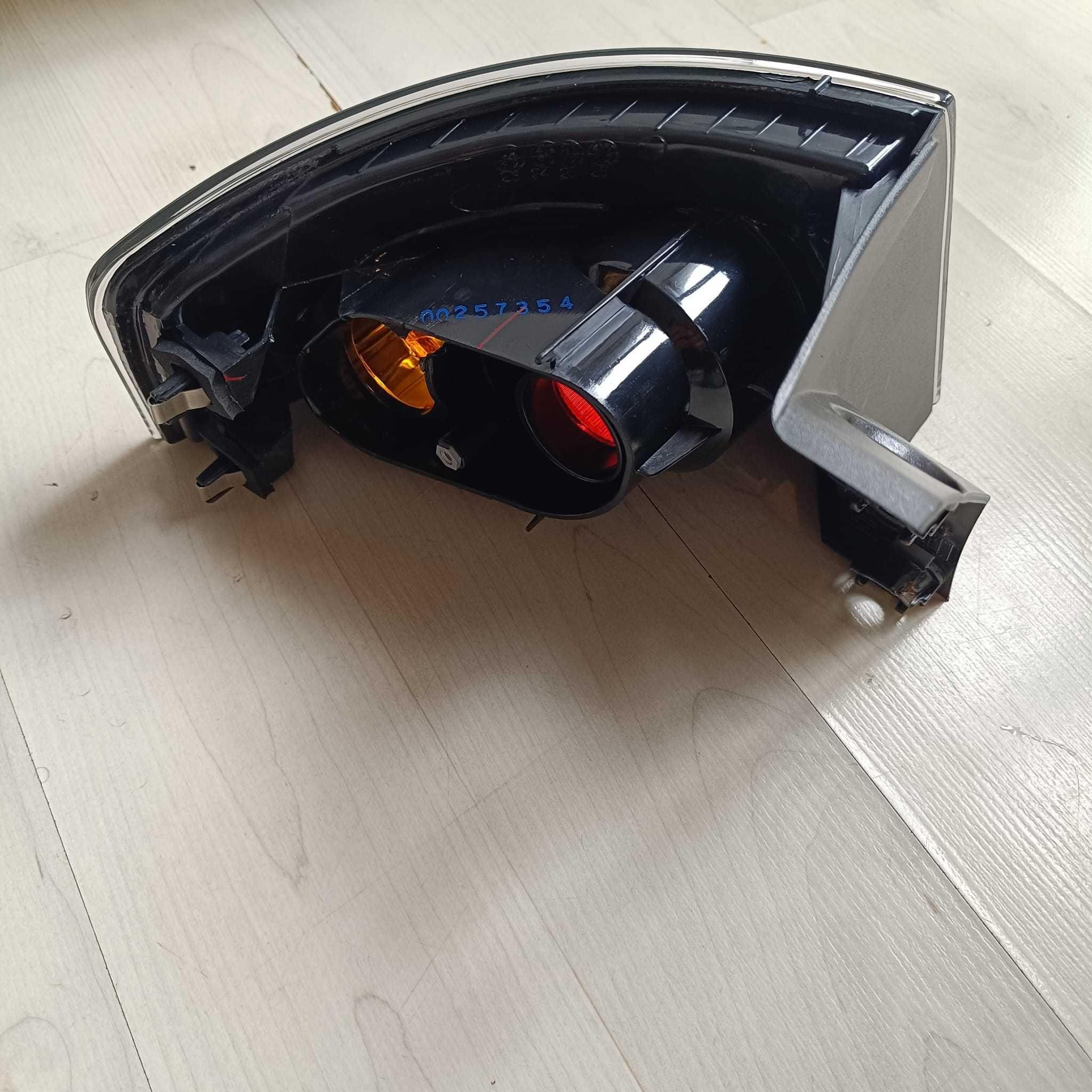 Farolim Seat ibiza 6L FR Van Wezel traseiro direita exterior