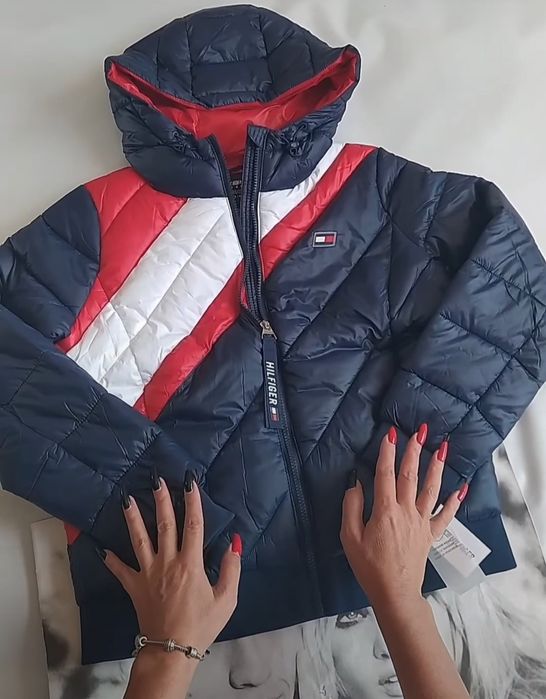 Куртки Tommy Hilfiger