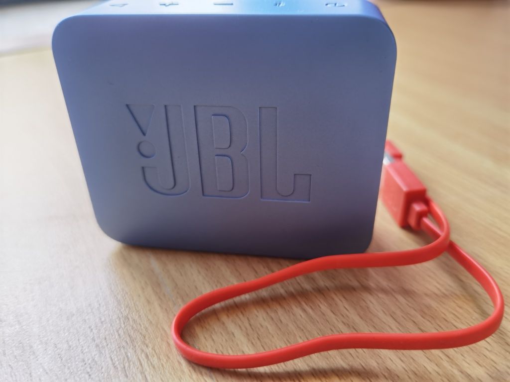 Coluna JBL GO Essential Azul Bluetooth