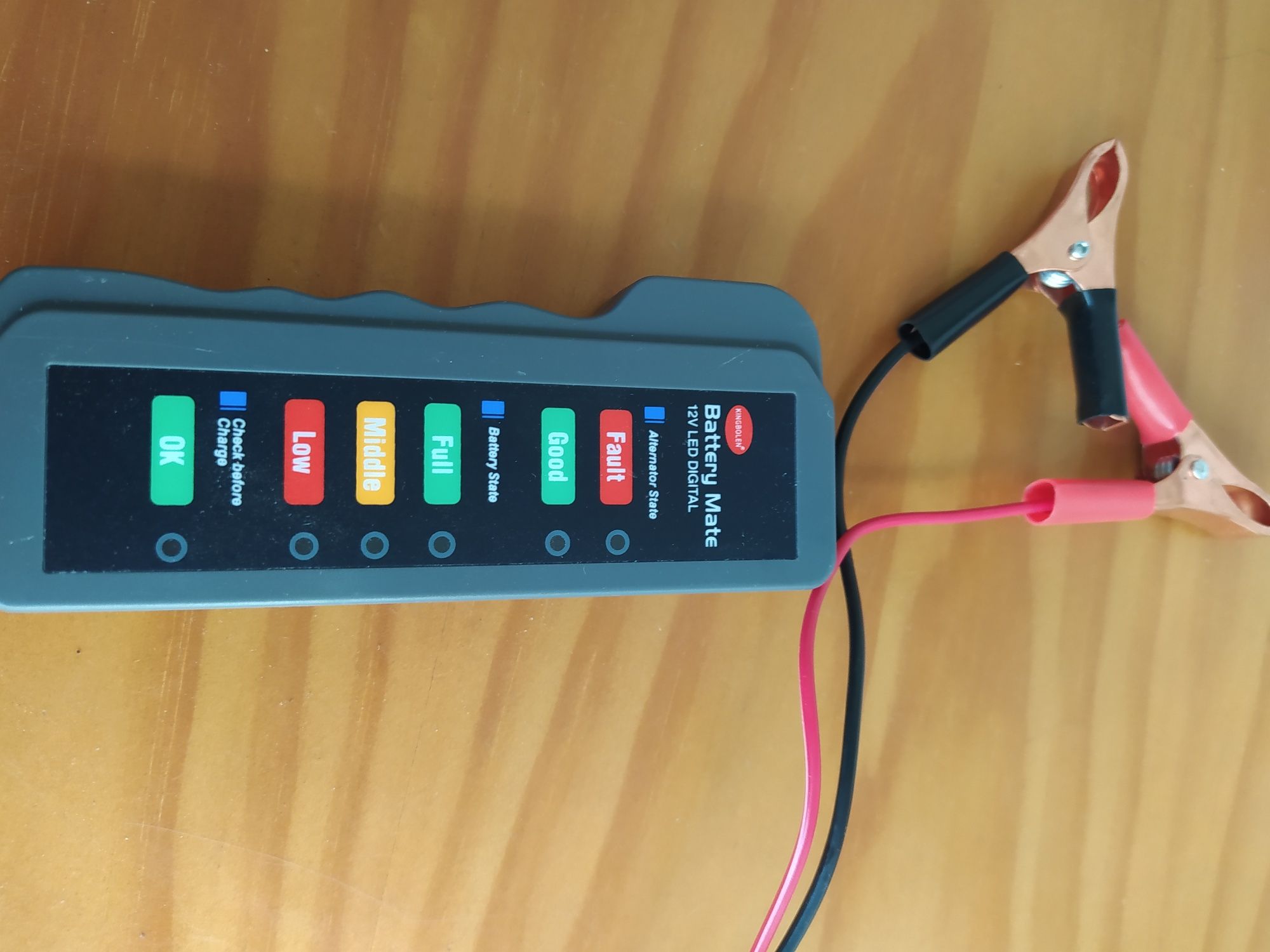 Verificador de carga de baterias Lionelectro