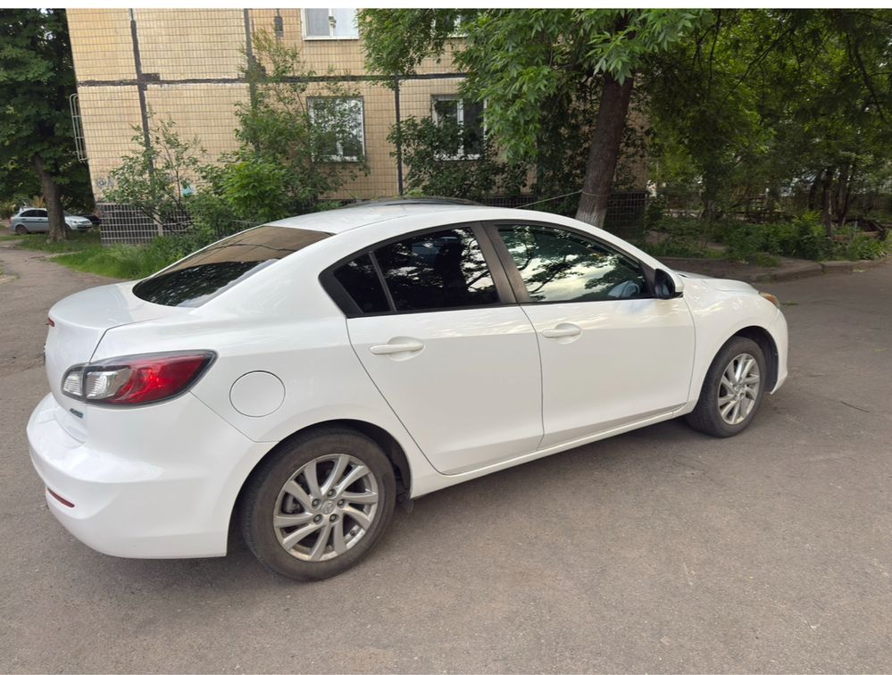 Продам власне авто Mazda3, 2012 рік, 2 л, автомат