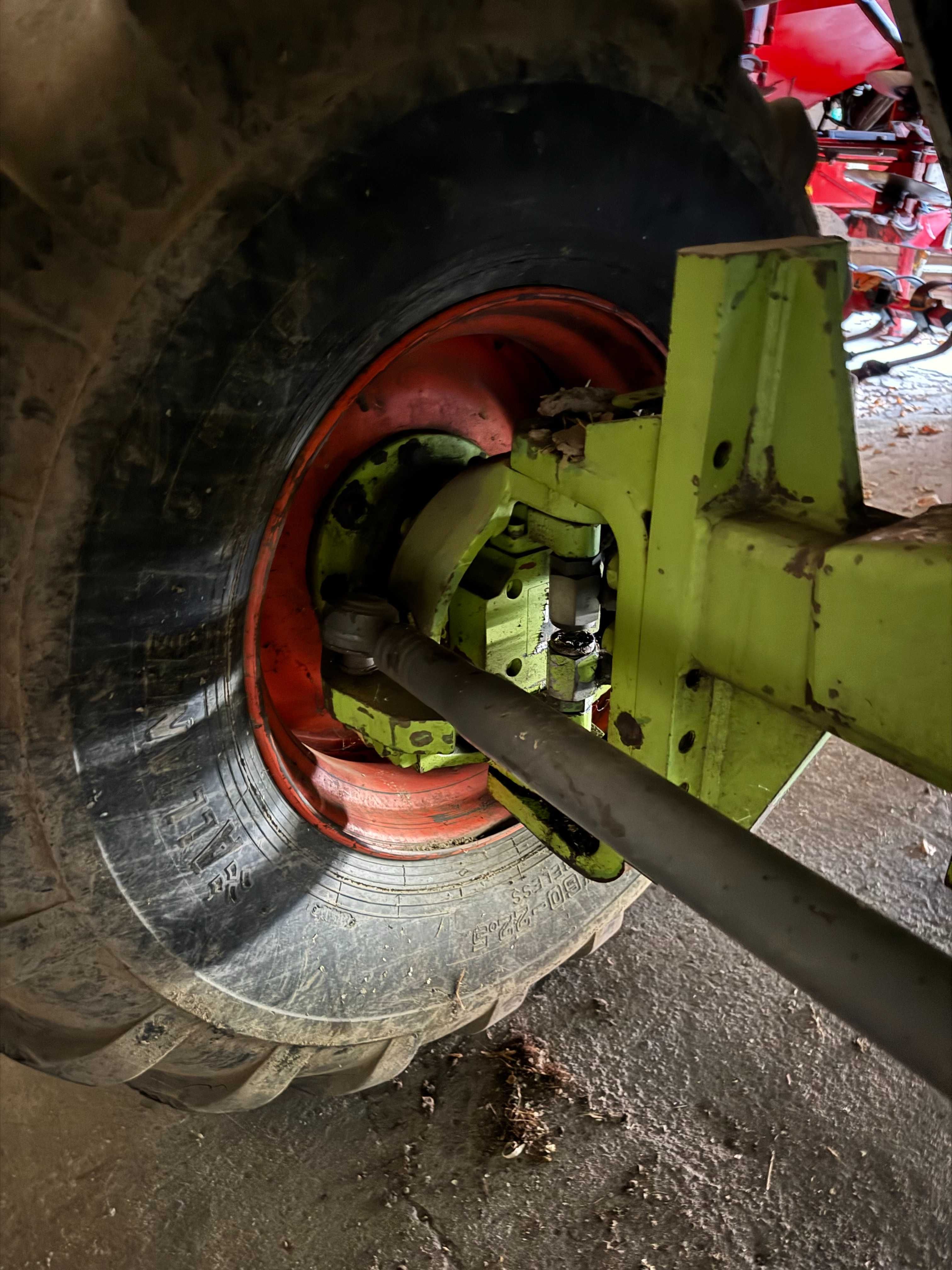 CLAAS MEGA 208 - 1997 rok - napęd 4x4 - zamiana