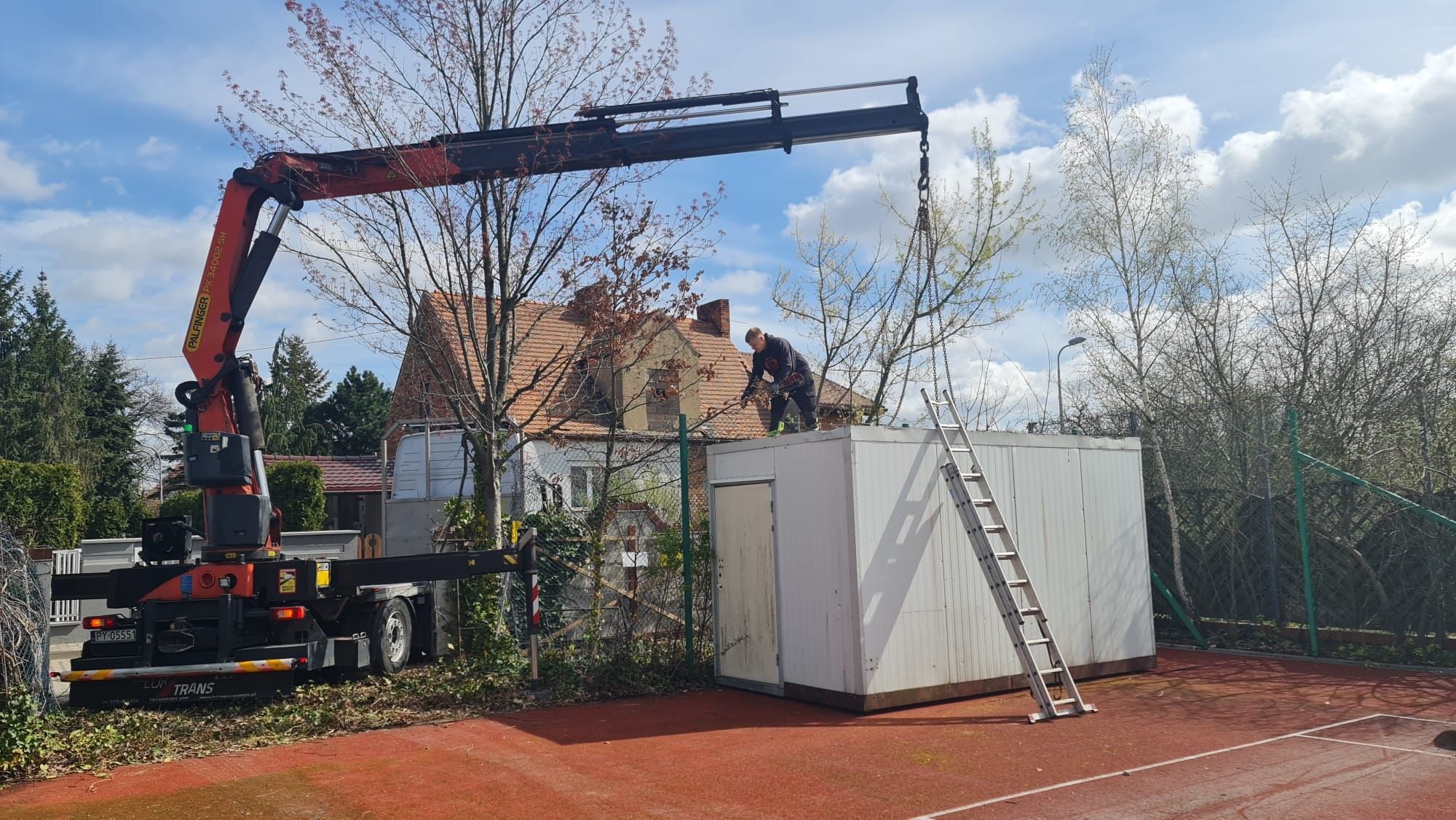 Kontener barak budowlany mocny z uchwytami 4,5 x 3 x 2,9 bdb