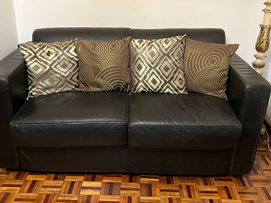 Móveis para venda. Casa completa.