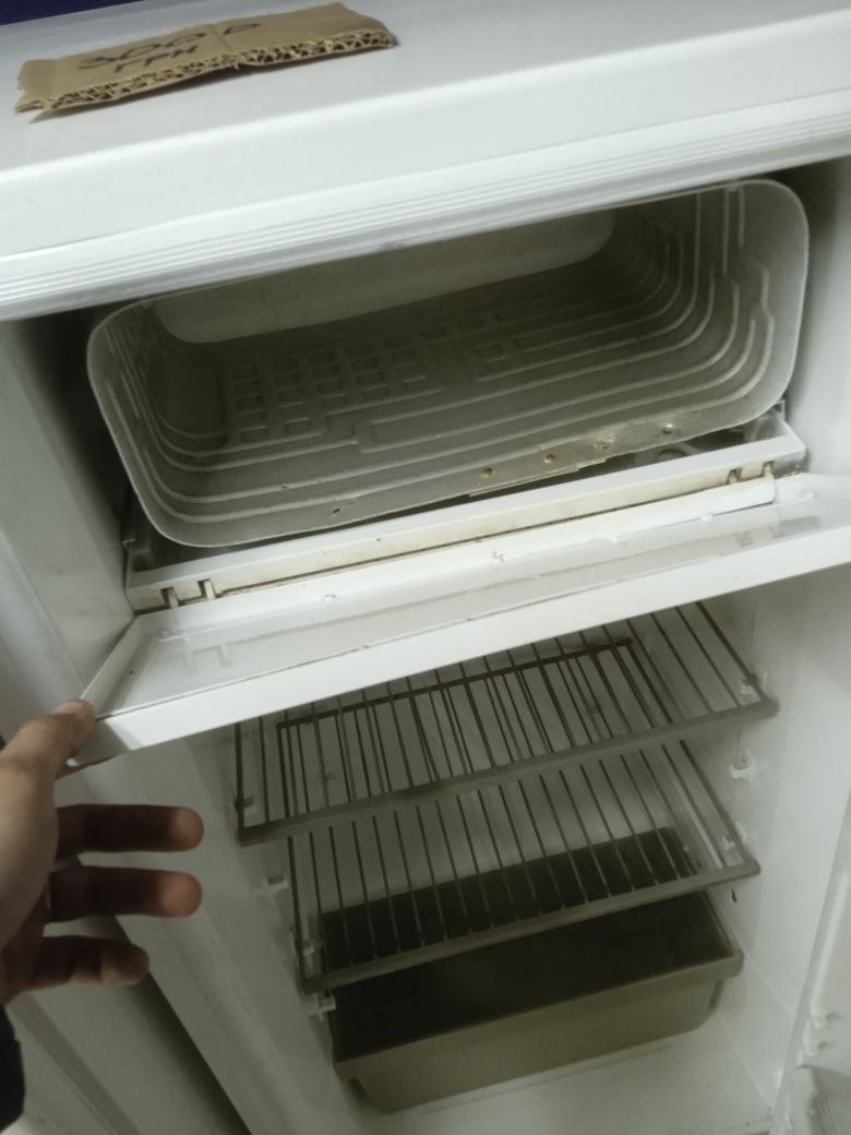 Склад  ЗАПОРОЖЬЕ дешевых холодильник Днепр 2