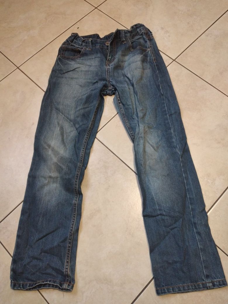 Spodnie jeansowe 146  .