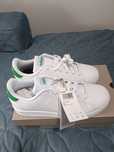 Tênis Adidas novos originais