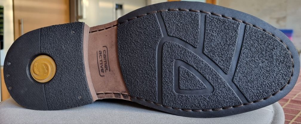 Botim de homem Camel Active