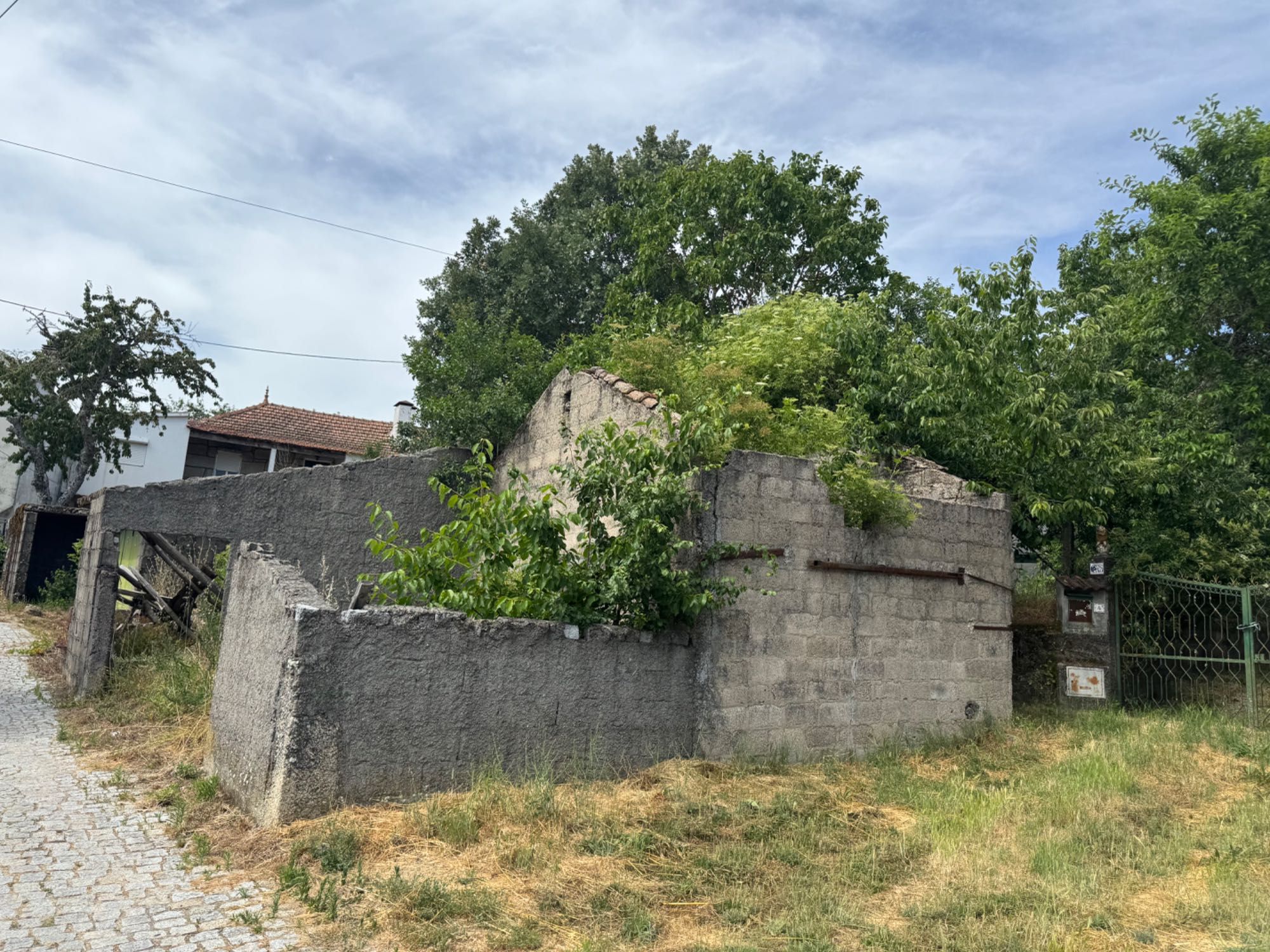 Casa - Moradia na Gata - (Guarda)