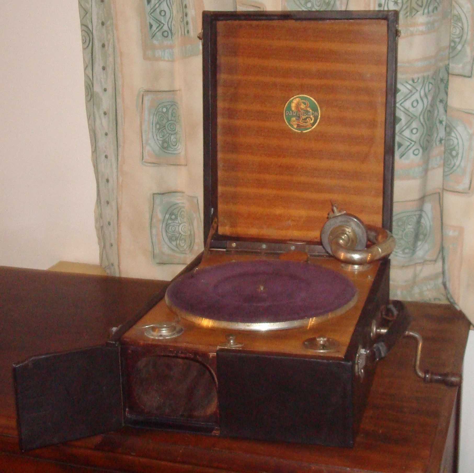 Polski gramofon Parlophon, patefon