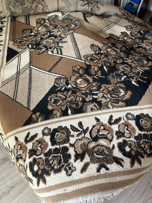 Sprzedam dywan uzywany