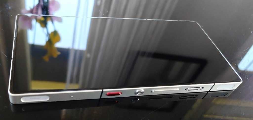 ZTE Nubia Redmagic 10s Pro 16 GB RAM / 512 GB ROM Srebrny