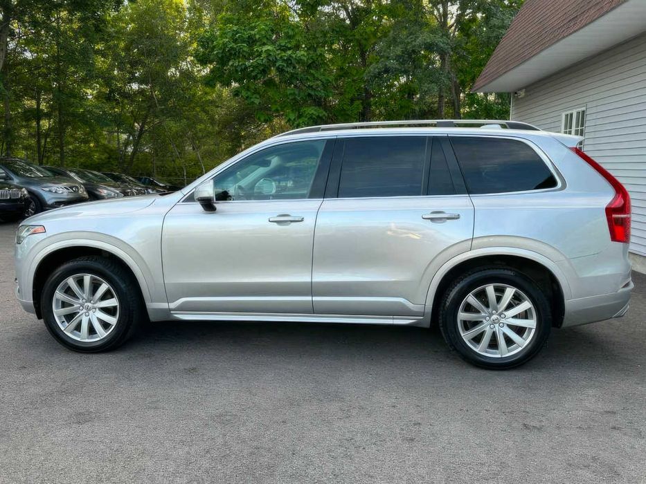 Volvo XC90      2016