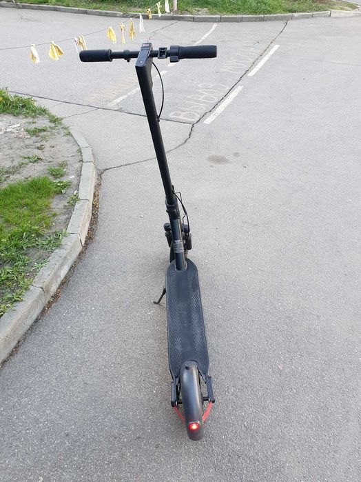 Продам Электросамокат MAX G 30 P